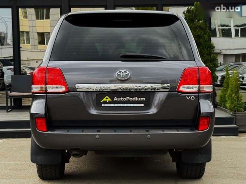Toyota Land Cruiser 2008 - фото 17