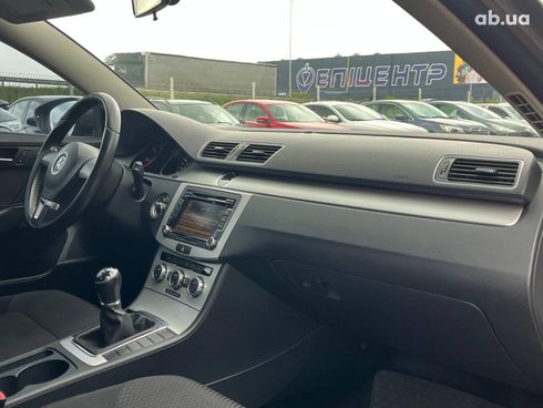 Volkswagen passat b7 2013 серый - фото 22
