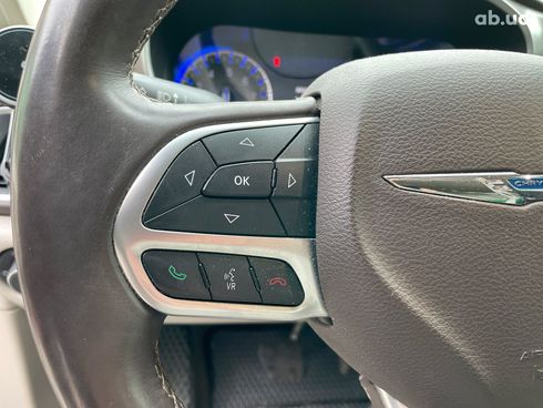 Chrysler Pacifica 2017 серый - фото 27