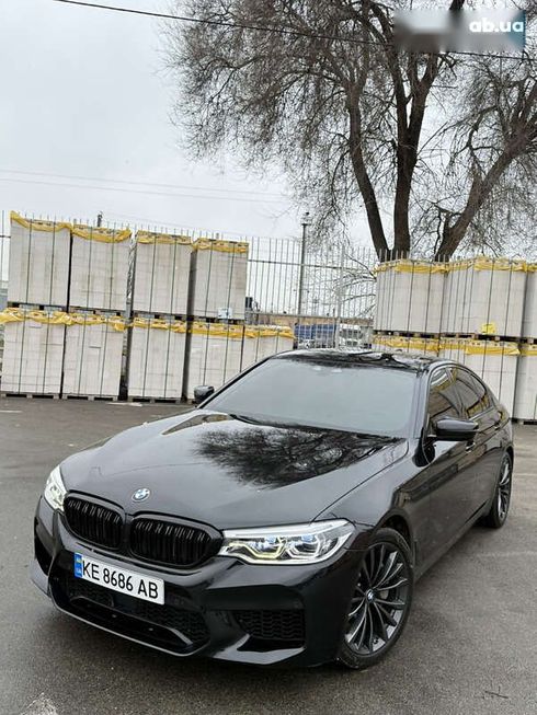 BMW 5 серия 2017 - фото 15