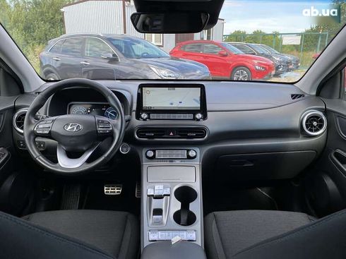 Hyundai Kona Electric 2022 - фото 30