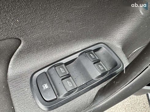 Ford Fiesta 2017 - фото 17