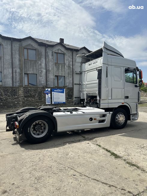 DAF XF105 2011 серебристый - фото 4