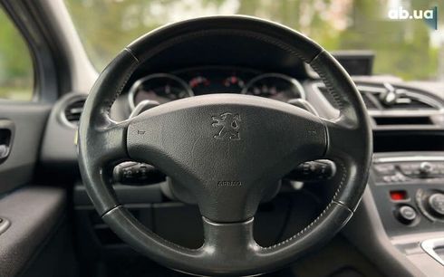 Peugeot 5008 2011 - фото 16