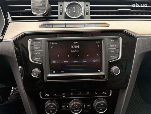 Volkswagen passat b8 2016 серый - фото 24