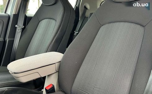 Renault Zoe 2018 - фото 18