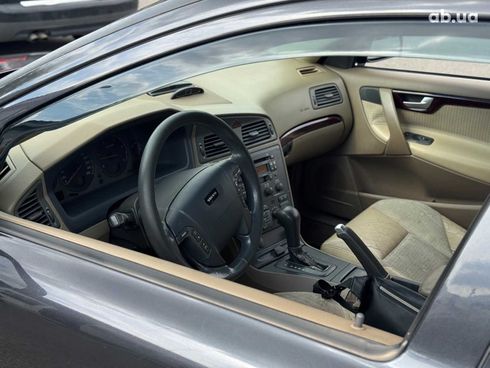 Volvo V70 2002 серый - фото 14