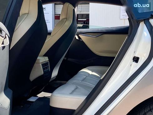 Tesla Model S 2019 - фото 15