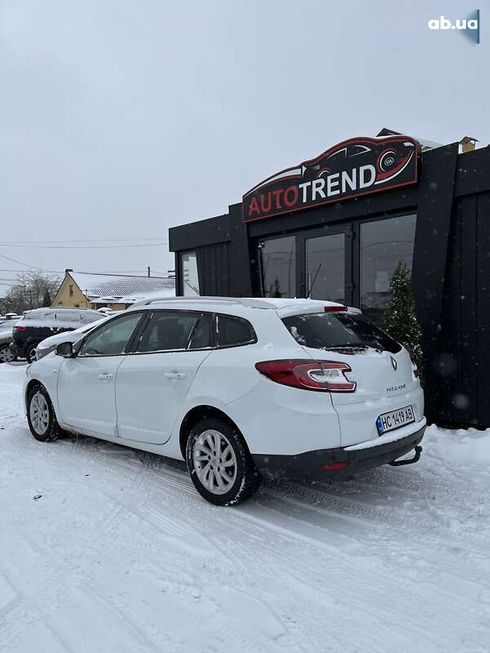 Renault Megane 2015 - фото 6