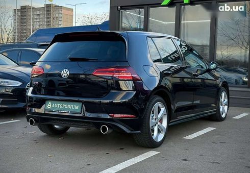 Volkswagen Golf GTI 2020 - фото 12