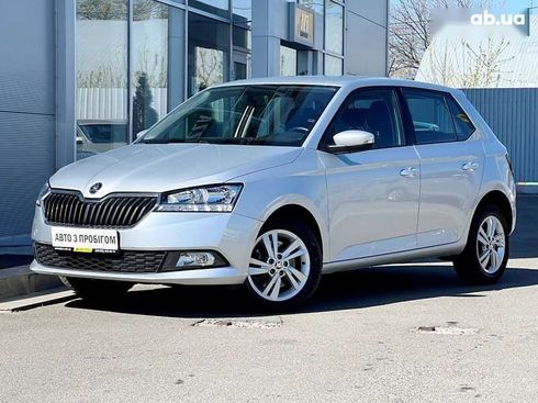 Skoda Fabia 2020 - фото 3