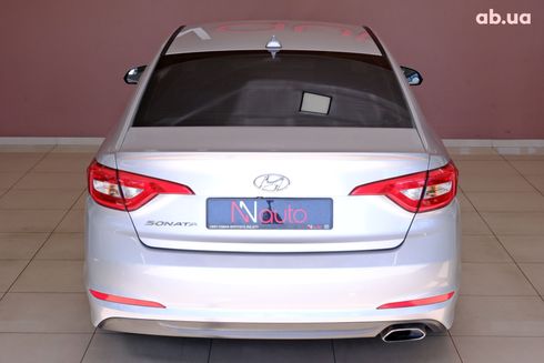 Hyundai Sonata 2015 серебристый - фото 6