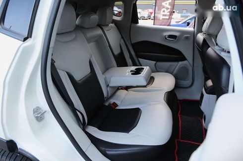 Jeep Compass 2017 - фото 11