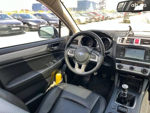 Subaru Legacy 2014 белый - фото 25
