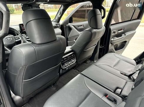 Toyota Land Cruiser 2021 - фото 28