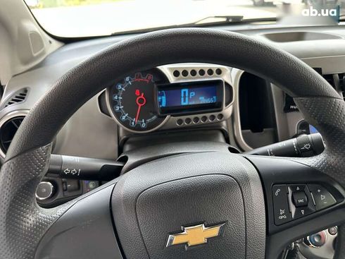 Chevrolet Aveo 2014 - фото 29