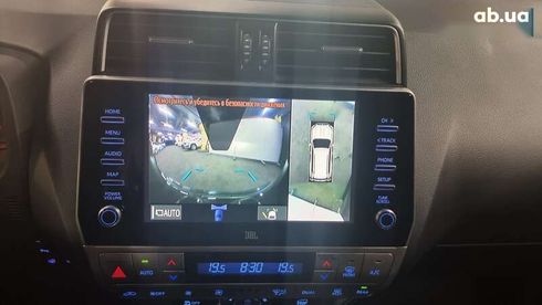 Toyota Land Cruiser Prado 2021 - фото 16