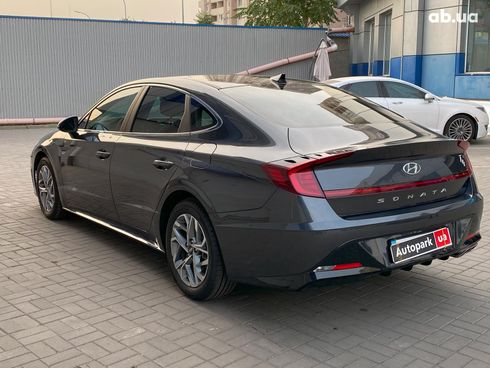 Hyundai Sonata 2020 серый - фото 23