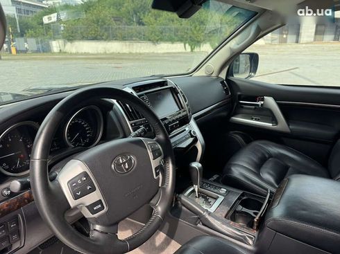 Toyota Land Cruiser 2014 - фото 14