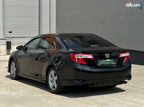 Toyota Camry 2013 - фото 6