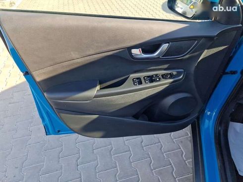 Hyundai Kona Electric 2022 - фото 19