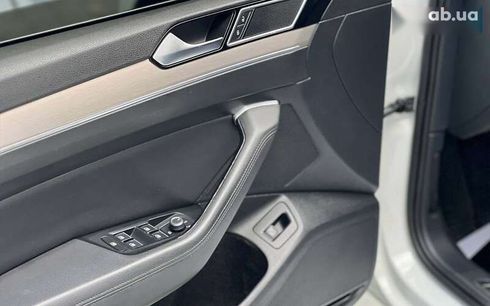 Volkswagen Passat 2016 - фото 10