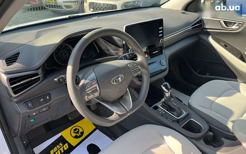 Hyundai Ioniq 2021 - фото 12