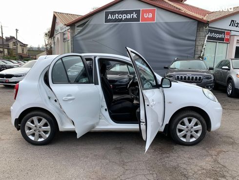 Nissan Micra 2014 белый - фото 9