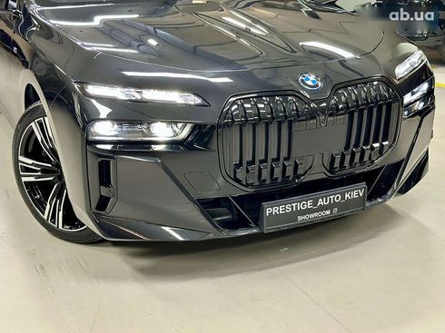 BMW i7 2022 - фото 15