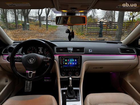 Volkswagen Passat 2012 белый - фото 29