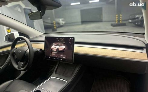 Tesla Model Y 2023 - фото 13