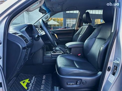 Toyota Land Cruiser Prado 2020 - фото 21