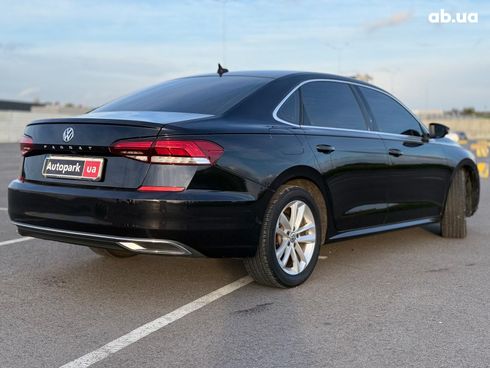 Volkswagen Passat 2019 черный - фото 14