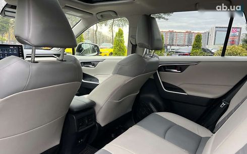 Toyota RAV4 2021 - фото 24