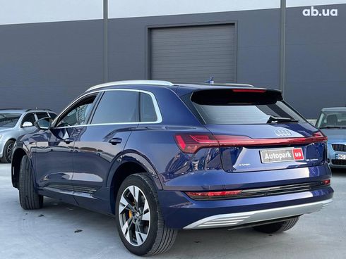 Audi E-Tron 2020 синий - фото 11