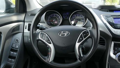 Hyundai Elantra 2011 - фото 17