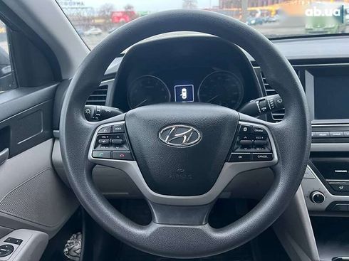 Hyundai Elantra 2018 - фото 15