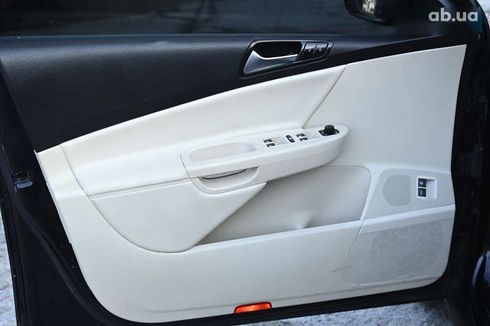 Volkswagen Passat 2009 - фото 16