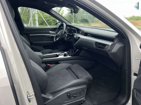 Audi E-Tron 2022 - фото 14