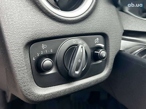 Ford Fiesta 2015 - фото 20