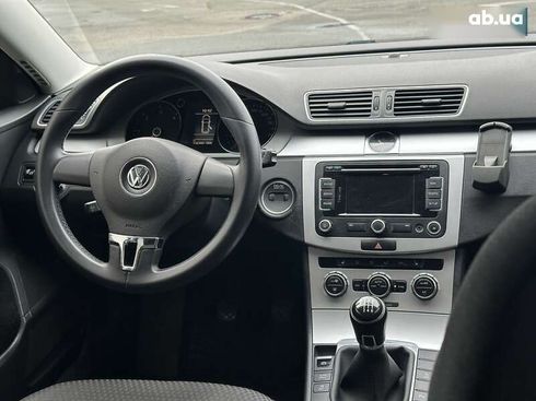 Volkswagen Passat 2013 - фото 29