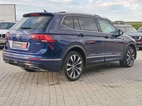 Volkswagen Tiguan 2021 синий - фото 8