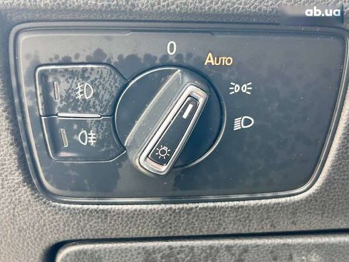 Volkswagen Passat 2015 - фото 17