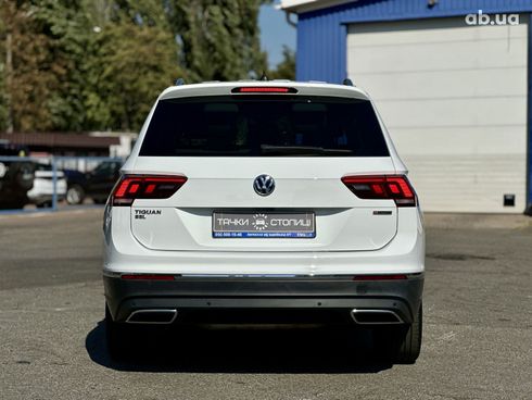 Volkswagen Tiguan 2018 белый - фото 5