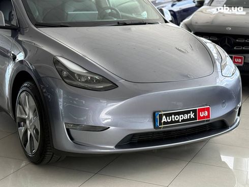 Tesla Model Y 2023 серый - фото 4
