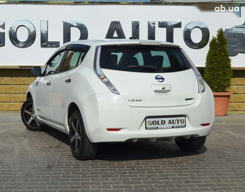 Nissan Leaf 2015 - фото 9