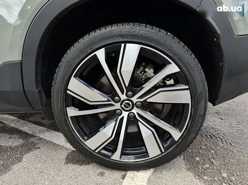 Volvo XC40 2021 - фото 29