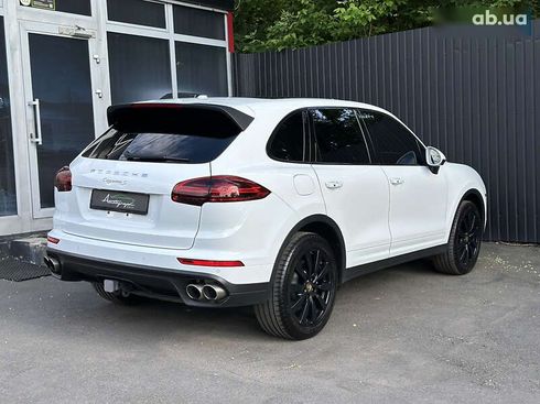 Porsche Cayenne 2017 - фото 2