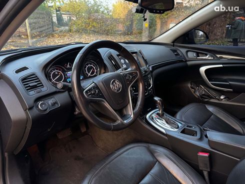 Buick Regal 2016 красный - фото 12