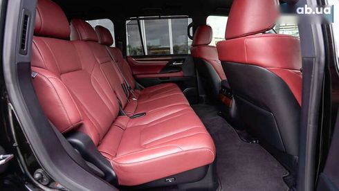 Lexus LX 2017 - фото 7
